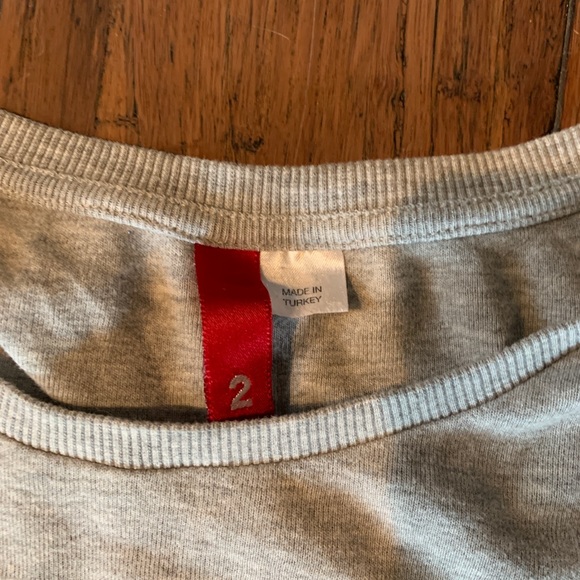 H&M grey long sleeve shirt - Picture 2 of 3